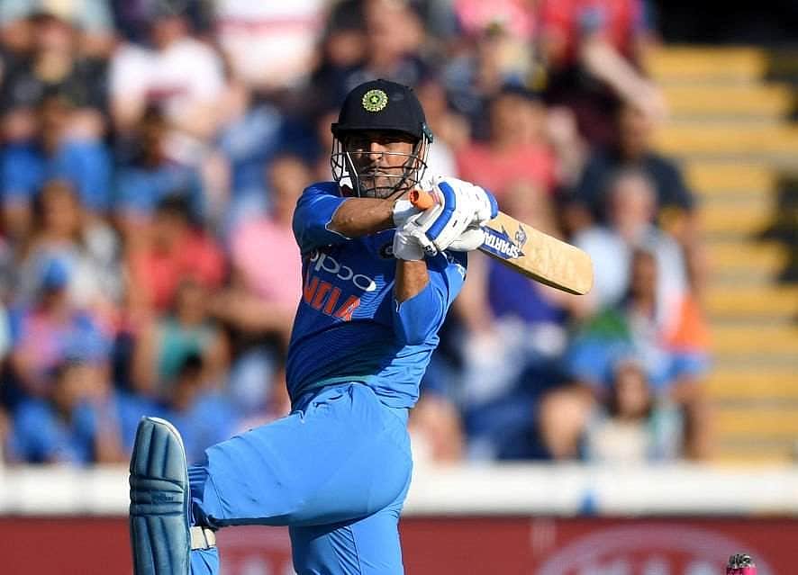 நெருங்கும் முடிவு: பிசிசிஐ ஒப்பந்தப் பட்டியலில் இருந்து தோனியின் பெயர் நீக்கம்!