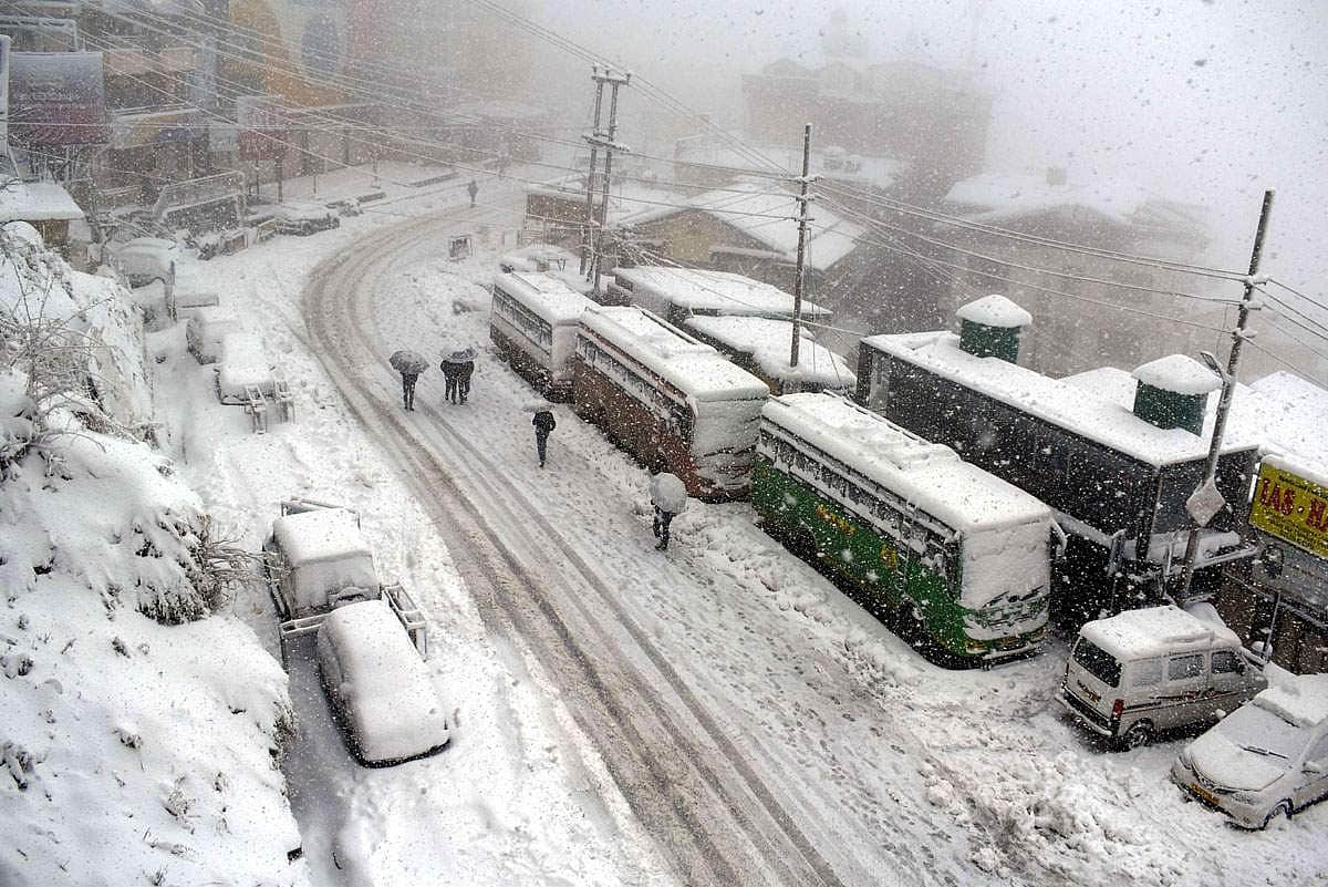 5 நாட்களுக்குப் பின் மீண்டும் ஜம்மு-ஸ்ரீநகர் தேசிய நெடுஞ்சாலை திறப்பு