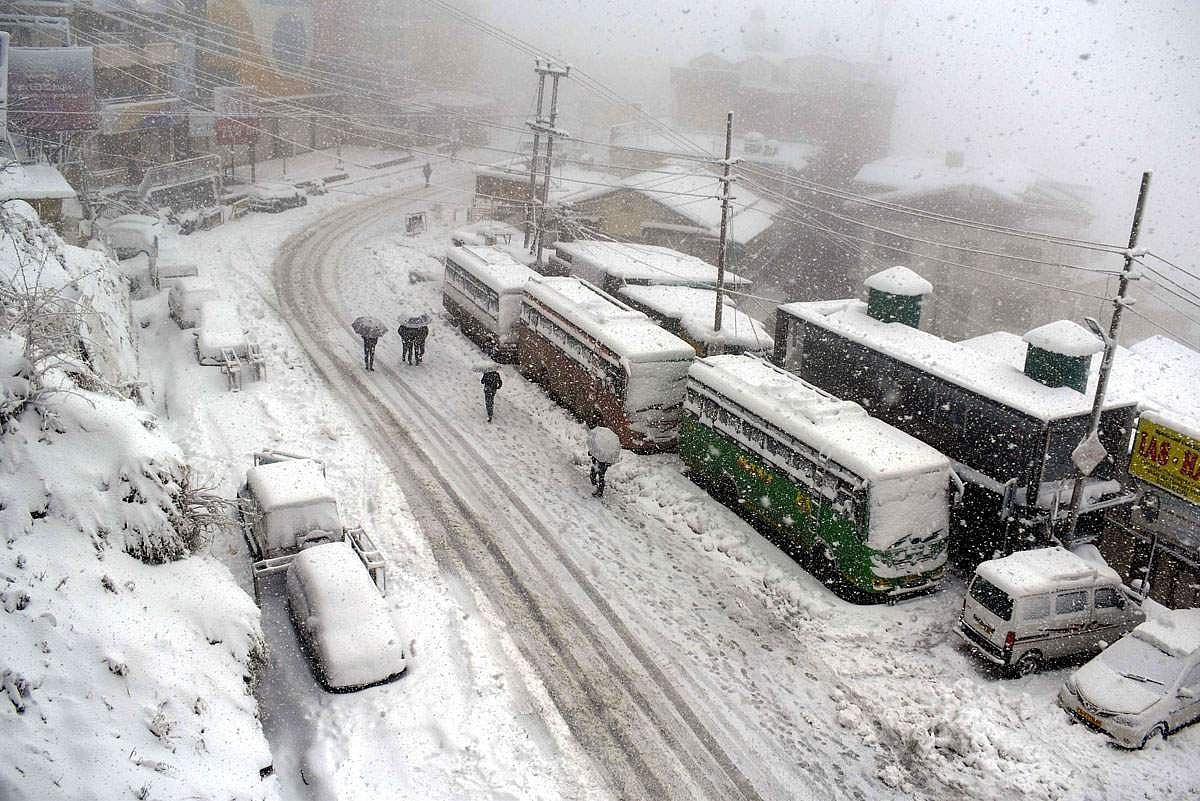 5 நாட்களுக்குப் பின் மீண்டும் ஜம்மு-ஸ்ரீநகர் தேசிய நெடுஞ்சாலை திறப்பு