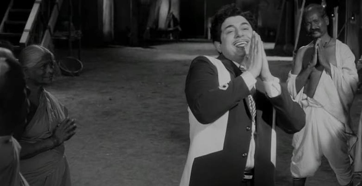 எம்.ஜி.ஆர் போல ஆடிப்பாடும் அரவிந்த் சாமி: தலைவி படத்தின் புதிய விடியோ, புகைப்படங்கள் வெளியீடு!