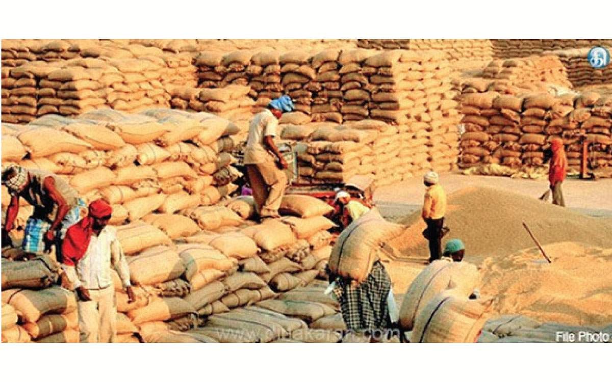 தமிழக விவசாயிகள் எதிர்பார்ப்பு:  நெல் கொள்முதலில் நெருக்கடிகள் தீர்க்க நடவடிக்கை