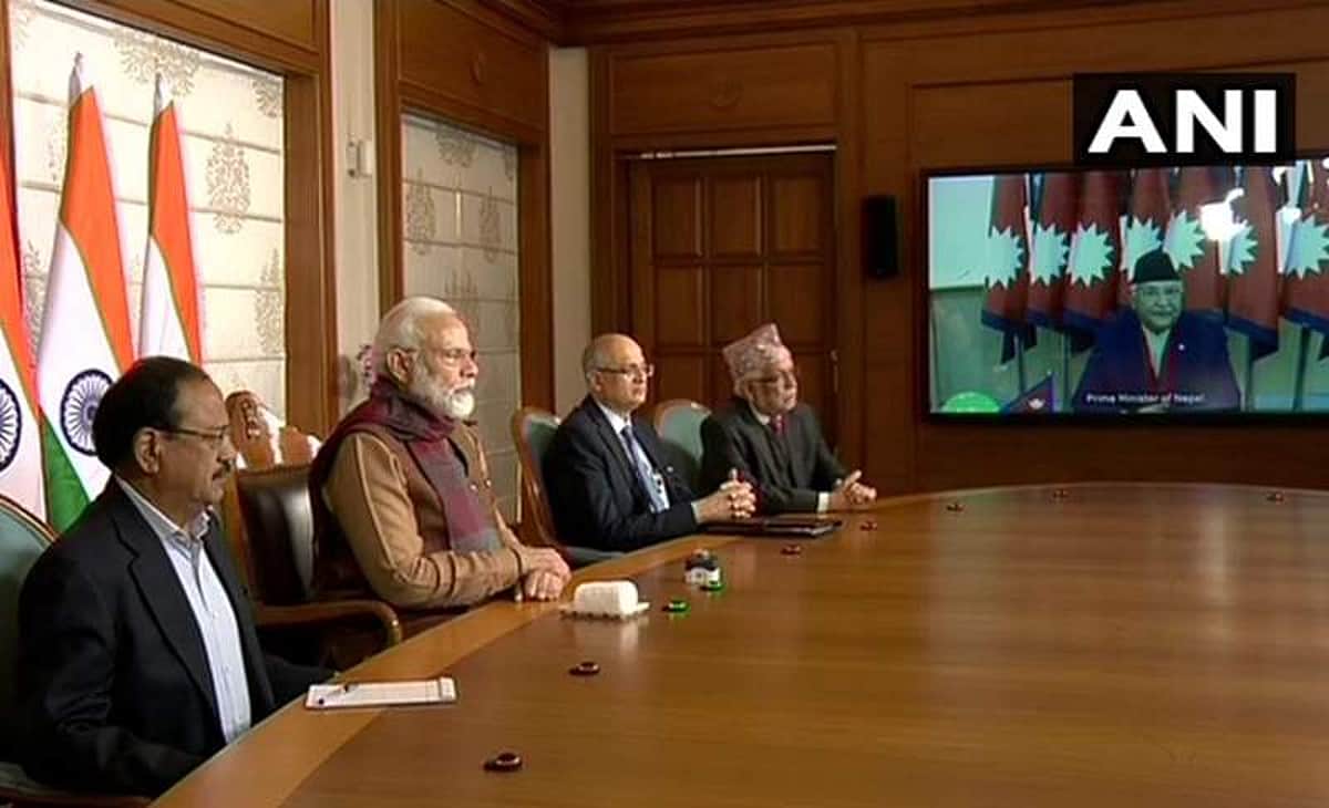 ஜோக்பானி - பிராட்நகர் சோதனைச் சாவடி: நேபாள பிரதமருடன் இணைந்து திறந்து வைத்தார் மோடி
