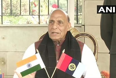 சிஆர்பிஎஃப் வீரர்களின் தியாகத்தை இந்தியா மறக்காது: ராஜ்நாத் சிங்