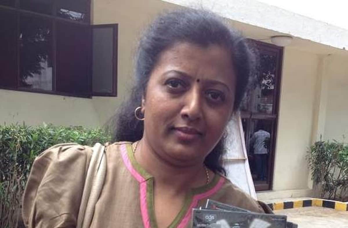 2020-லும் குடமுழுக்கு பூஜைகளை தமிழில் நடத்து எனக் கெஞ்சுவது கேவலம்: கவிஞர் தாமரை சாடல்!