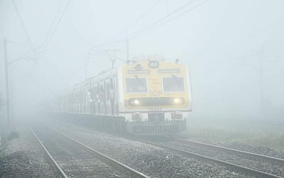 கடும் பனிமூட்டம் காரணமாக தில்லியில் 13 ரயில்கள் தாமதம்