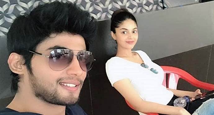 நிச்சயமான பிறகு, திருமணம் செய்ய மறுப்பு: ‘பிக் பாஸ்’ தர்ஷன் மீது நடிகை சனம் ஷெட்டி புகார்!