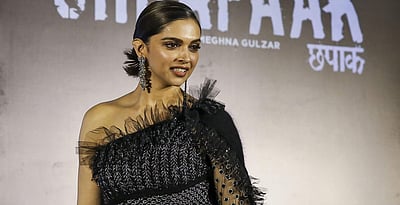 கணவரின் பணத்தில் படம் தயாரிக்கிறீர்களா என்கிற கேள்விக்கு நடிகை தீபிகா படுகோன் அளித்த பதில்!