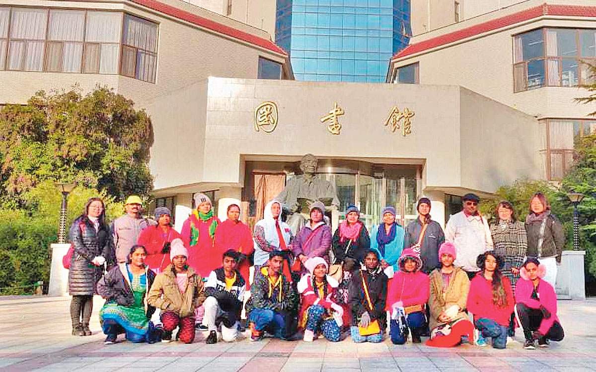 கீழடி அகழ்வாராய்ச்சி: சீன மாணவர்கள் ஆர்வம்!