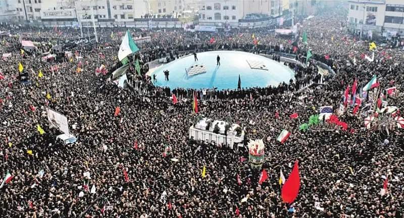 ஈரானின் காசிம் சுலைமானி இறுதி ஊர்வலத்தில் கூட்ட நெரிசல்: 35 பேர் பலி