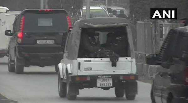 காஷ்மீர் நிலைமையை ஆராய 15 நாட்டுத் தூதர்கள் ஸ்ரீநகர் வருகை