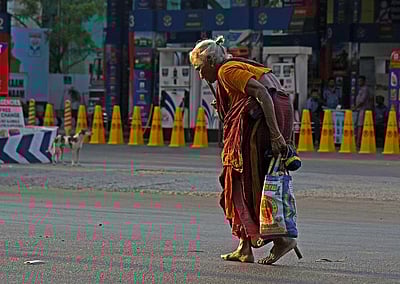 உலக நாடுகளில் முதியவர்களின் வாழ்நிலை