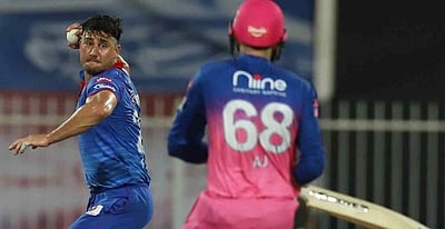 ஐபிஎல்: புள்ளிகள் பட்டியலில் முதலிடத்தில் தில்லி அணி