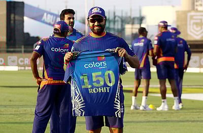 மும்பை இந்தியன்ஸுக்காக 150-வது ஆட்டம்: ஜொலிக்கத் தவறிய ரோஹித்!