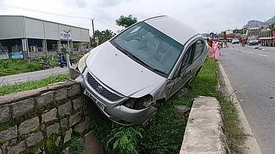 லாரி மோதி மூதாட்டி பலி