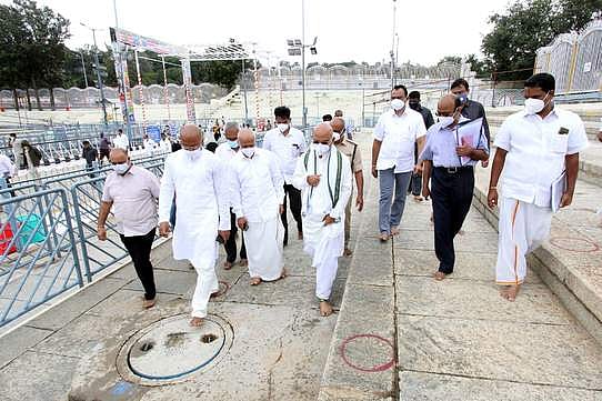 நவராத்திரி பிரம்மோற்சவம் தனிமையில் நடத்த திட்டமா?