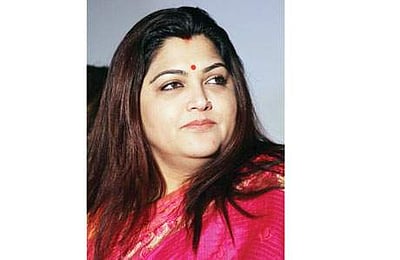 காங்கிரஸ் கட்சியில் நடிகை குஷ்புவின் பதவி பறிப்பு