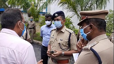 குமரி மாவட்டத்துக்கு முதல்வா் வருகை:பாதுகாப்புப் பணியில் 1300 போலீஸாா்