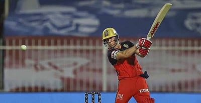 ஓய்விலிருந்து வெளியே வாருங்கள்: டி வில்லியர்ஸுக்கு ரவி சாஸ்திரி கோரிக்கை