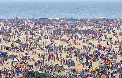 மெரீனாவில் நவம்பர் முதல் மக்களுக்கு அனுமதி: உயர்நீதிமன்றம் கருத்து