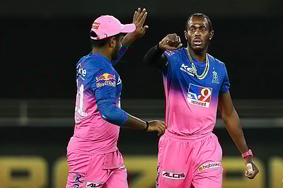 ஆர்ச்சர் அசுர வேகம்: 161 ரன்களுக்குக் கட்டுப்பட்டது தில்லி