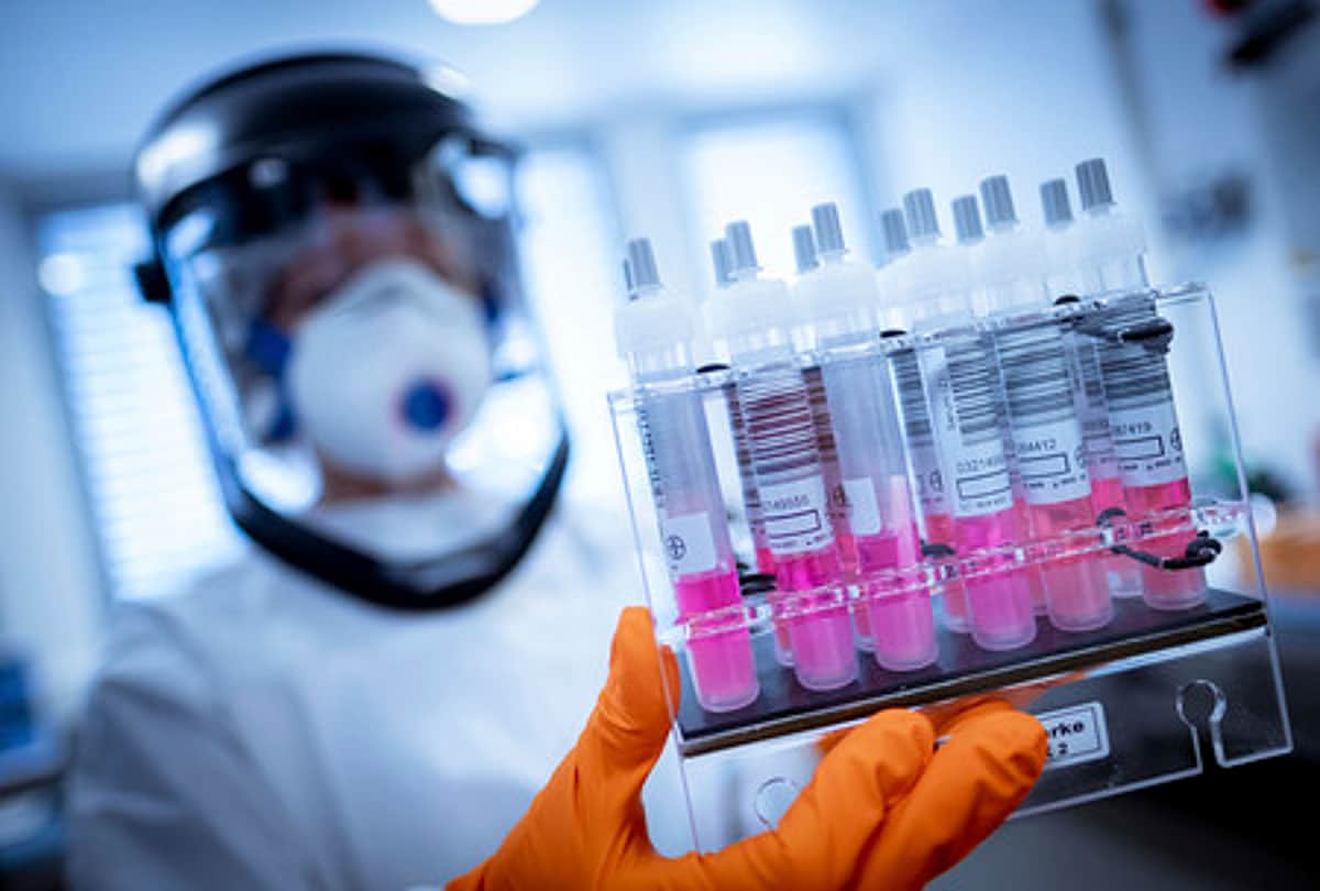 ஜெர்மனியில் அதிகரிக்கும் கரோனா: இன்று 5,132 பேருக்குத் தொற்று