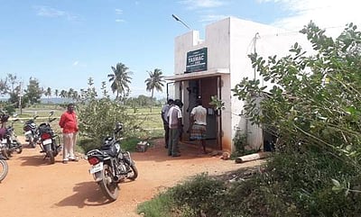 உசிலம்பட்டி அருகே மதுக் கடையை உடைத்து மது பாட்டில்கள் திருட்டு