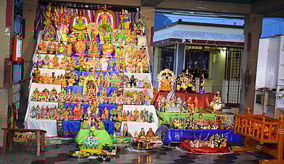 சங்ககிரி வஸந்தவல்லி உடனமர் வஸந்தவல்லபராய பெருமாள் கோயிலில் நவராத்தி விழா தொடக்கம் 