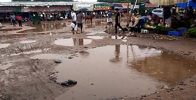 விழுப்புரம், புதுச்சேரியில் பலத்த மழை