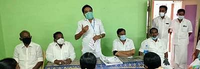 அதிமுக வாா்டு செயலாளா்கள் ஆலோசனைக் கூட்டம்