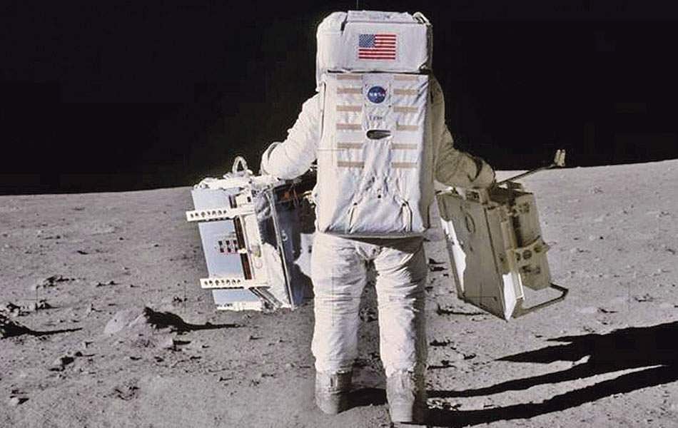 நிலவுக்குச் செல்ல விதிமுறைகள்!