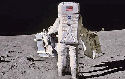 நிலவுக்குச் செல்ல விதிமுறைகள்!