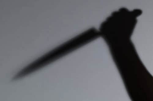 மும்பை: செவிலியரை கத்தியால் குத்திய கரோனா நோயாளி மீது வழக்குப்பதிவு