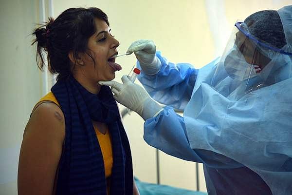 தெலங்கானாவில் மேலும் 948 பேருக்குத் தொற்று: 4 பேர் பலி