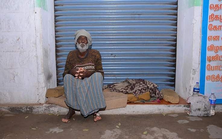 'பணம் இல்லாதவருக்கு உறவில்லை, உணவில்லை'