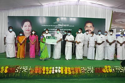 ரூ. 210 கோடியில் புதிய திட்டப்பணிகளுக்கு அடிக்கல் நாட்டினார் முதல்வர்