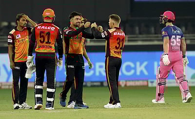 ஹைதராபாத் அணிக்கு 155 ரன்கள் இலக்கு