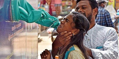 10 கோடி கரோனா பரிசோதனைகளைக் கடந்து இந்தியா சாதனை