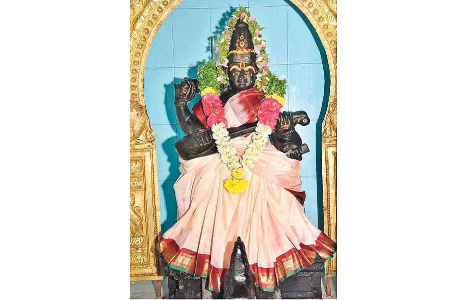 கலைகளின் அரசி கள்ளிக்குடி சரஸ்வதி தேவி