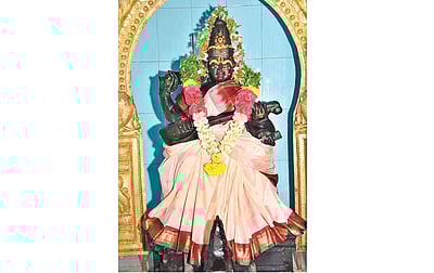 கலைகளின் அரசி கள்ளிக்குடி சரஸ்வதி தேவி