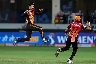 ஹைதராபாத்துக்கு 127 ரன்கள் இலக்கு