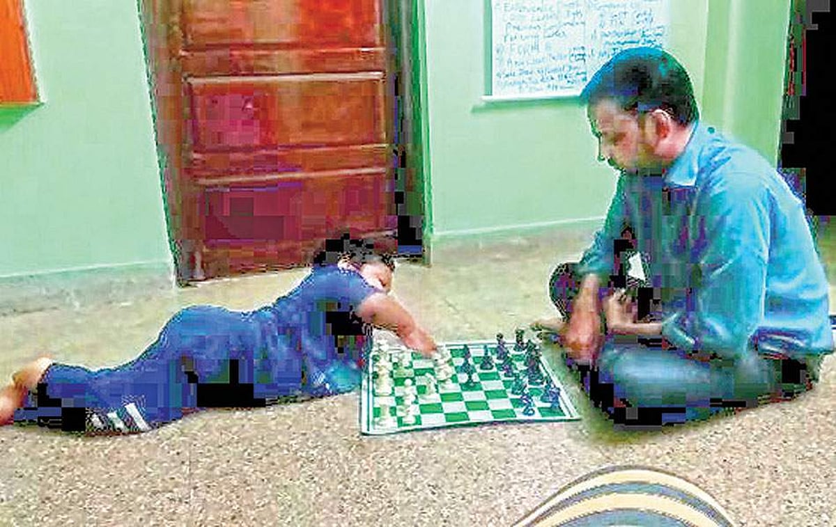 மாற்று திறனாளிகள் வாழ்வில் மாற்றம்