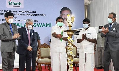 தமிழ்நாடு மருத்துவத் துறையில் முன்னோடியாகத் திகழ்கிறது: முதல்வர் பழனிசாமி 