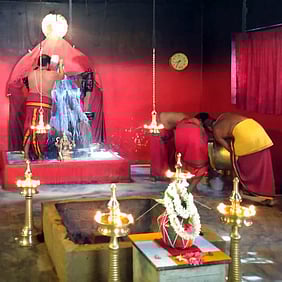 ஸ்ரீ சூரிய மங்கலம் பகளாமுகி ஆலயத்தில் நவராத்திரி சிறப்பு வழிபாடு