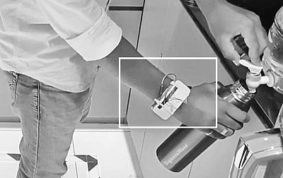 சமூக இடைவெளி... எச்சரிக்கும் வளையம்!