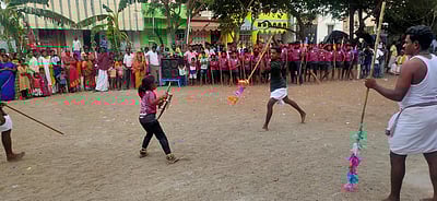 கமுதி மீனாட்சி அம்மன் கோயிலில் மகா் நோன்பு திருவிழா