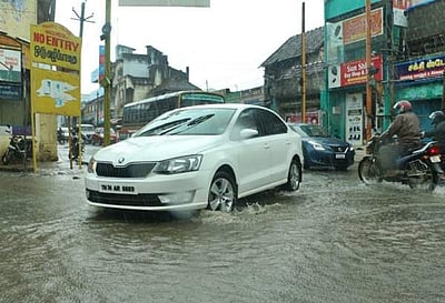 குமரி மாவட்டத்தில் இடியுடன் கூடிய கனமழை 