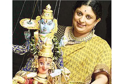 யூ டியூப்பில் பொம்மலாட்டம்!