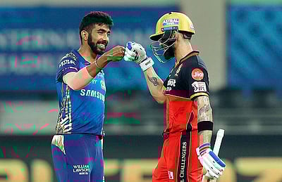 பெங்களூருவைக் கட்டுப்படுத்திய பூம்ரா: மும்பைக்கு 165 ரன்கள் இலக்கு