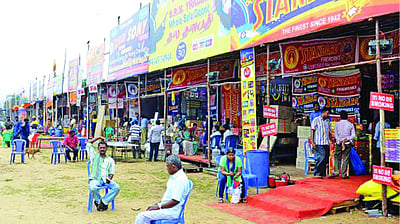 தீபாவளி பண்டிகை: 6,630 பட்டாசுக் கடைகளுக்கு அனுமதி