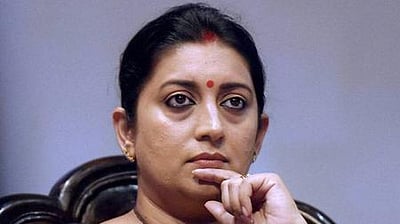 மத்திய அமைச்சர் ஸ்மிருதி இரானிக்கு கரோனா